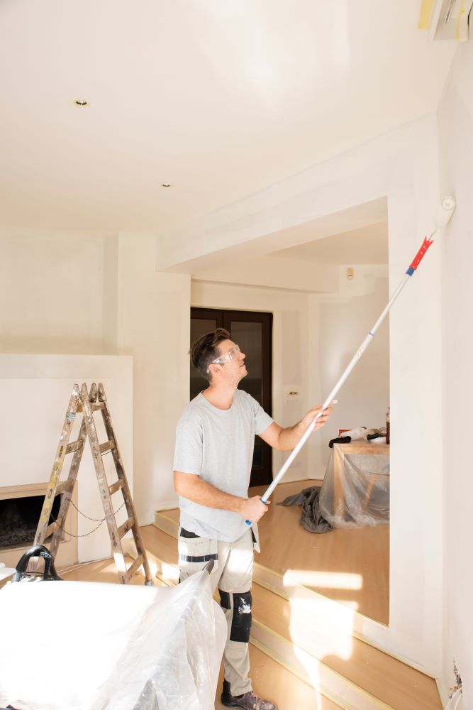 Prime Building Painter repainting the interior of a premium townhouse in Newstead Brisbane